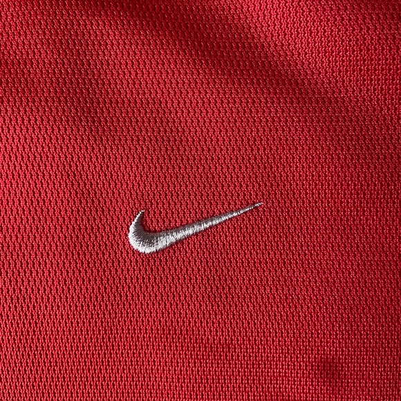 Men’s Small Red Nike athletic T-shirt - Picture 4 of 5